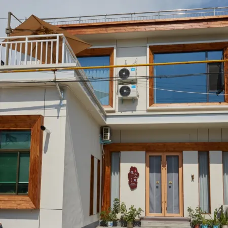 Huashan·Songmeng Fulan Mountain·Yishan Xiaozhu Meisu (Huashan Scenic Area Tourist Center Branch)
