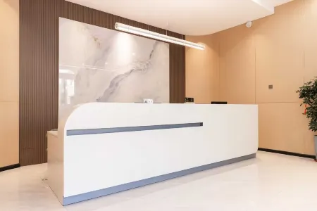 Zhumei Jiahe Hotel (Zhangqiu Biguiyuan) Отели рядом с достопримечательностью «Shandong Hiteam Institute of Software Engineering»