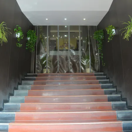 Defu Business Hotel (Yilong Xinzhengzhen Branch)