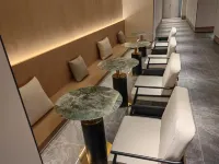 Merry  Journey Hotel