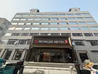 R ROYALSS HOTEL (Luohe Renmin Road Xintiandi Pedestrian Street Branch)