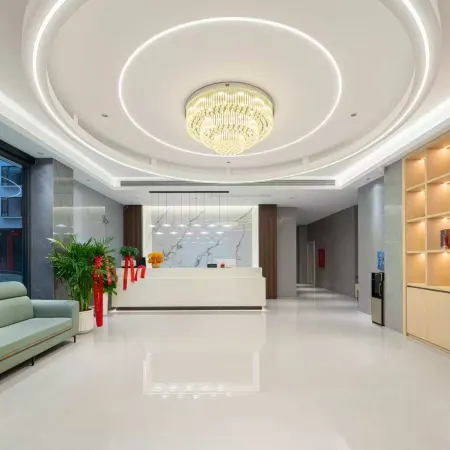 Nanbowan Hotel (Nandan Bus Terminal Jinfurong Plaza)