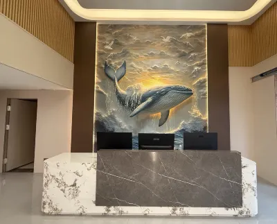 Hailing Island Whale Resort Hotel (Nimble Golden Coast) فنادق في 