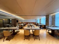Yangzhong Yipin Hotel