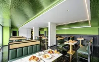 Orlan Café & Bar Homestay - Aamiainen