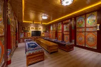 Cloud Top Carefree Homestay - bar