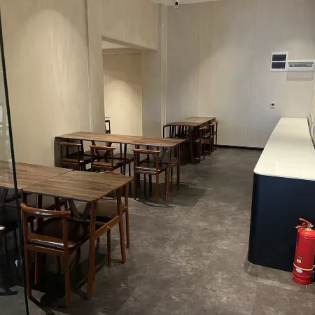 Qingding Hotel (Markam)