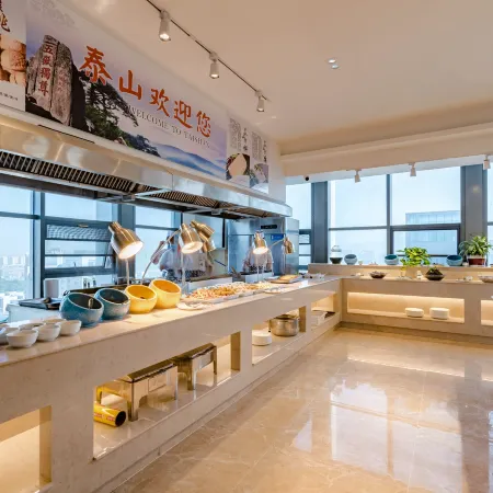 Tricolor Green Hotel(Tai'an High-speed Railway Station)