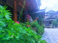 從江雲梯會度假飯店 加榜梯田-雲上梯田附近的飯店