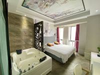 六安福满园酒店 - 色调主题大床房