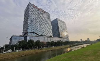 Vienna International Hotel (Suzhou Railway Station North Square)