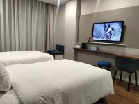 上海浦东川沙智选假日酒店 - 标准双床房