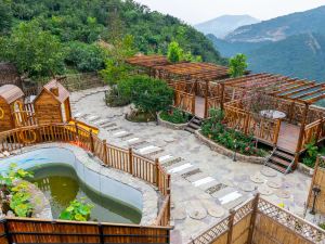 ManJu·Homestay(Tianjin Kongtong Mountain Scenic Area store)