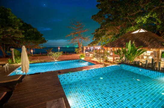 LaLaanta Hideaway Resort Hotels near Ta Noad Beach