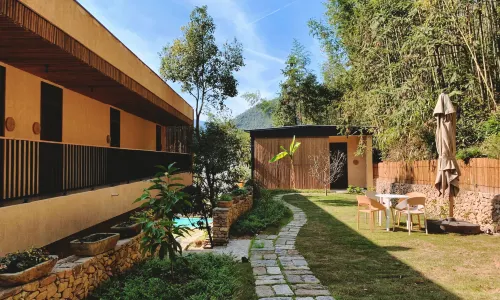 Qianlu Xiangju Hostel