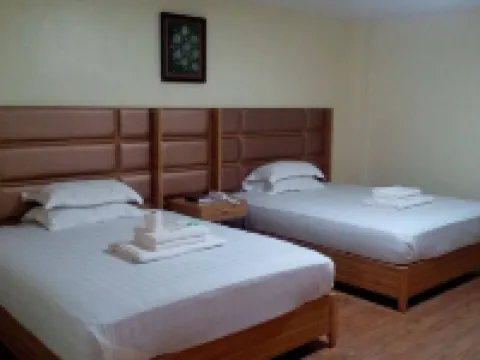 โรงแรมมีโค - ดีปอโลค โรงแรมในดีโปโลก