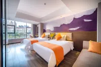 Hecheng Hotel (Guigang High-speed Railway Station Municipal Government Branch)