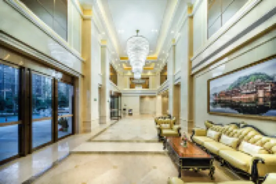 Vienna International Hotel (Changsha Science and Technology New Town Shaoguang Metro Station)
