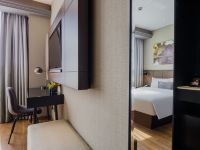 和颐至尊酒店(上海世博店) - 至尊大床房
