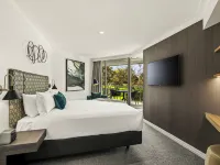 Pullman Quay Grand Sydney Harbour Hotels in Kirribilli
