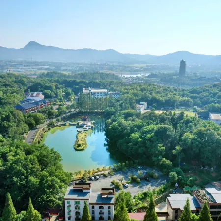 Yichun Jing'an · Changlv Qinlu Jiuling Hot Spring Hotel (Kuangzhong Garden)