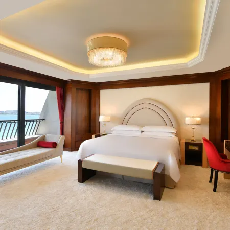 Sheraton Grand Doha Resort & Convention Hotel
