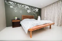JSB Suites Hotels in Дапитан