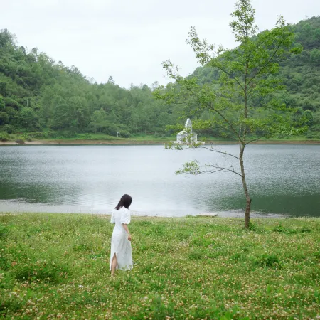 CLOUD·LAKE RESORT HOTEL
