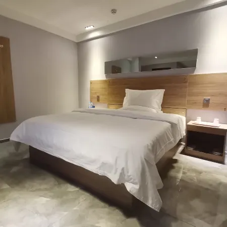 Hl Home Hotel
