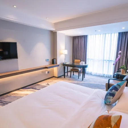 Golden LEAF Hotel