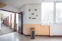 Pei Si Hostel Hotels near Yongrong Square