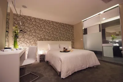 Hotel Purity Hotels near Bade Park