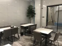 ‌BOFFIN Baifei Hotel (Zhenai Plaza, Tengzhou Railway Station) - พร้อมอาหารเช้า