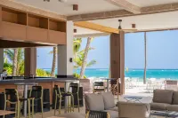 Tropical Deluxe Princess - All Inclusive - breakfast