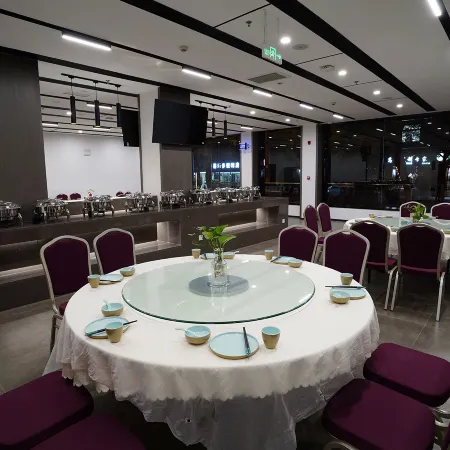 Huangchengyi Hotel