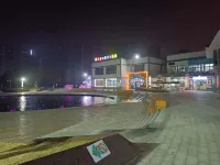 You Objective Film Hotel (Xinxiang East High Speed Railway Station)