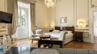 Hotel Quirinale Отели рядом с достопримечательностью «Chiesa Cattolica Parrocchiale Beata Maria Vergine Immacolata»