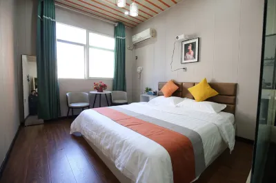 Xinzheng Qingyun Xiaozhu Homestay (Xias College)