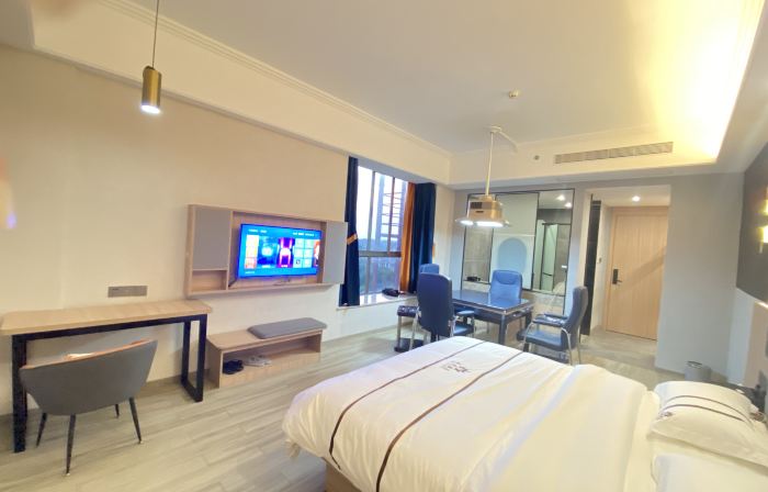 Ledong Fengyue Hotel