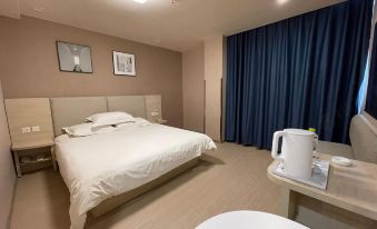 Grace Inn Hotel (Jinan Laiwu Pengquan East Avenue Yufeng Jiayuan)