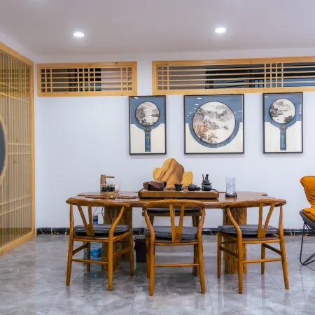  IUHotel Santai Xinxi Street Branch