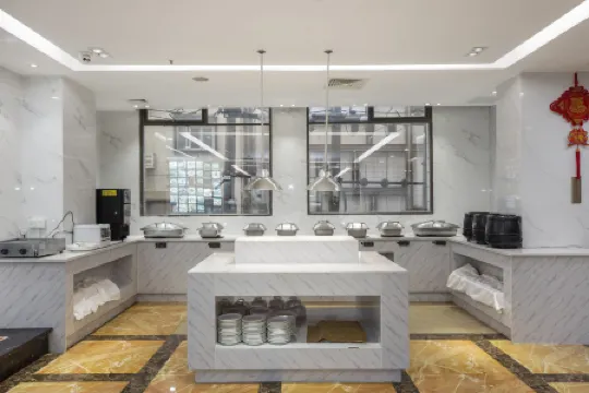 Hollyston Hotel (Jinjiang Sunshine Times Square Airport)