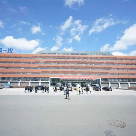 Continent Business Hotel (Changchun West Railway Station)