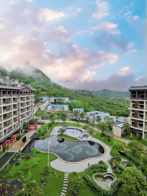 Guangzhou Zengcheng Baishuizhai Forest Valley Golden Leaf Hot Spring Holiday Villa