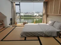 Floral Hotel·Qifeng Love Letter Hotel (Huangshan Jixian Huizhou Ancient City Branch)