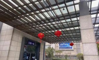 Xiyue Shifeng Apartment Hotel (Yangzhou High-speed Railway Station)