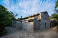 Floral Hotel·Yinxuan Inn (Huitong Ancient Village Shop, Tangjiawan Town, Zhuhai) Hotel a Tangjia District