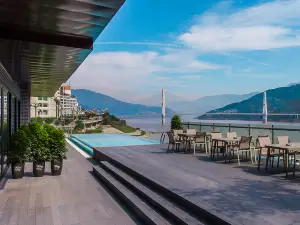 Top 4 4-Star Select Hotels in Fengjie County