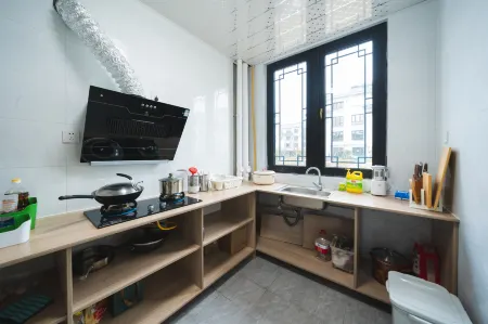 Relaxed Residence Hotel Отели рядом с достопримечательностью «Shanghai Puji Bridge»