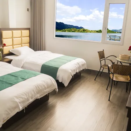 Xiandao Lake Starlight Peninsula Homestay